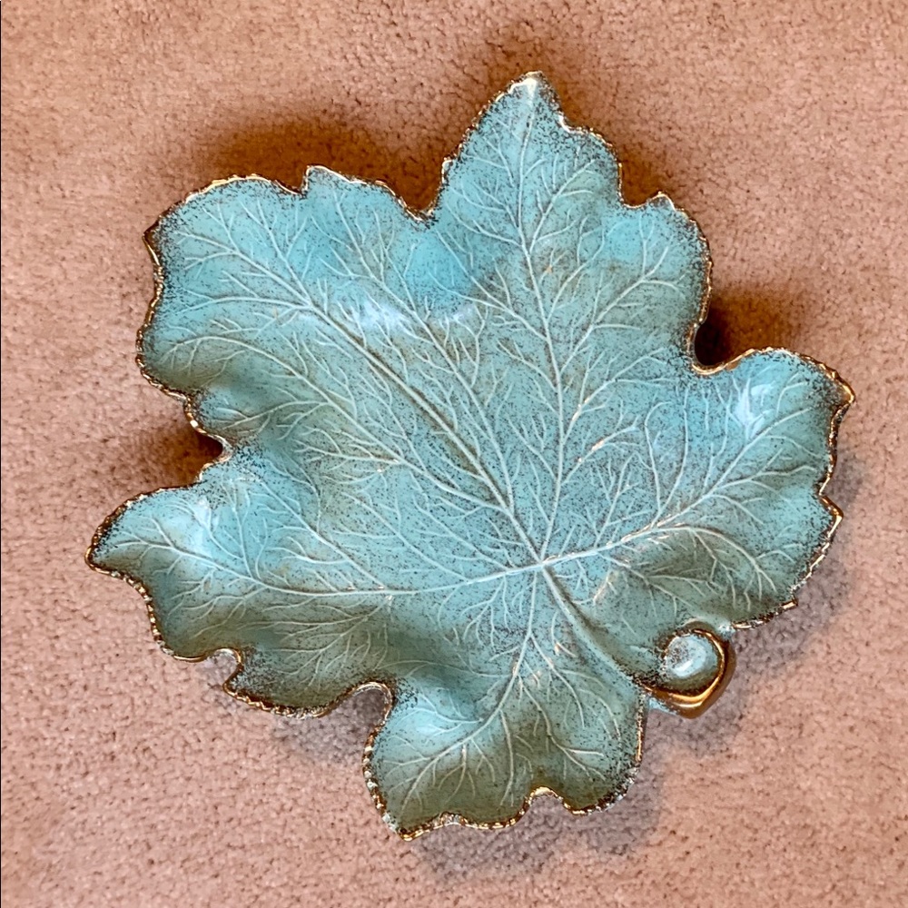 Vintage USA Pottery Leaf Serving Plate